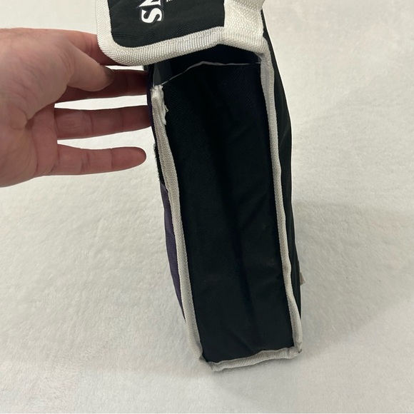 NFL Football Baltimore Ravens Logo Travel Work School Cooler Lunch Box Bag 10”x8 - Picture 4 of 8